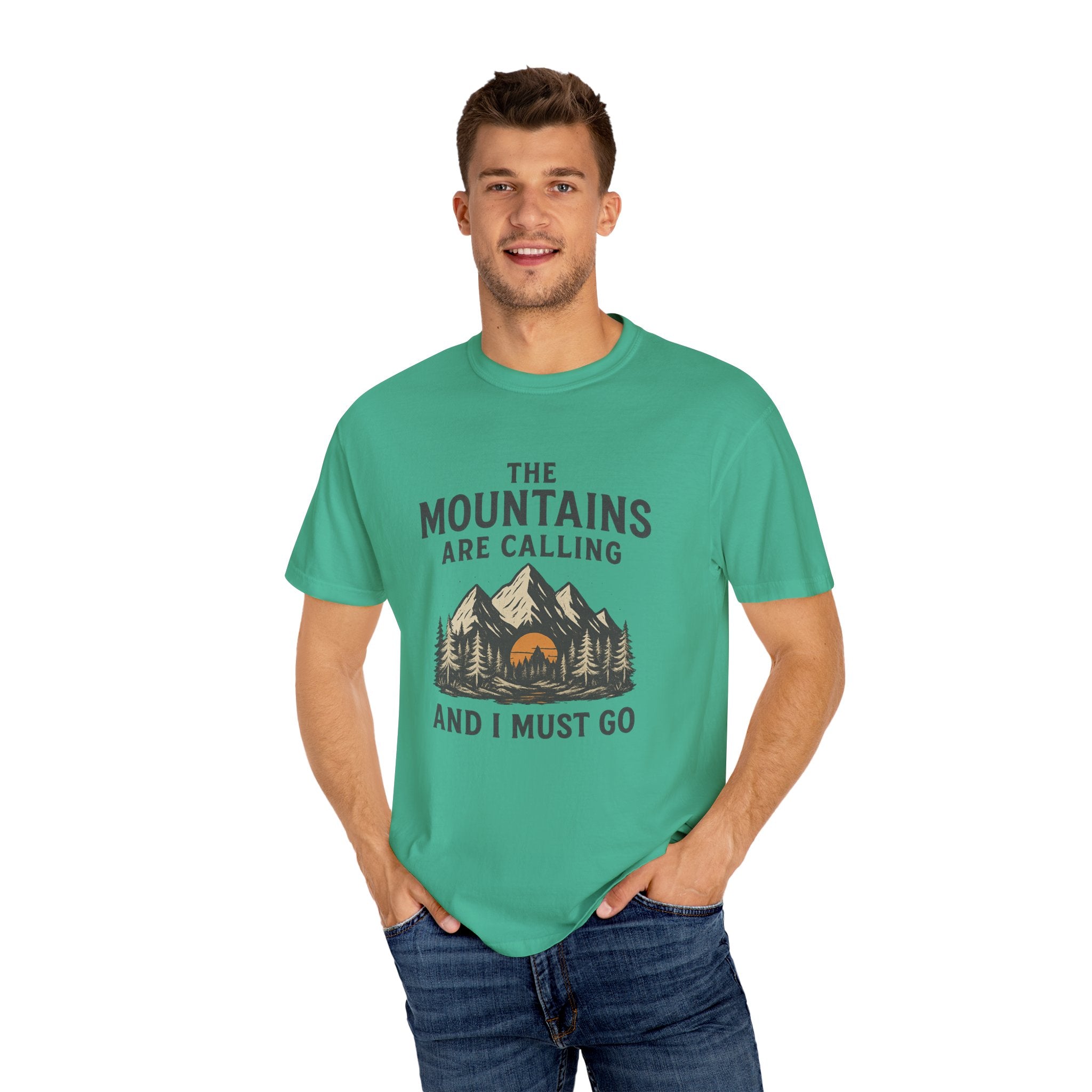 Retro Nature Tee – Mountains Are Calling & I Must Go
